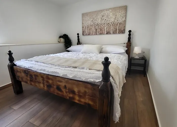 Krapanj Seafront Stone House 克拉帕尼岛